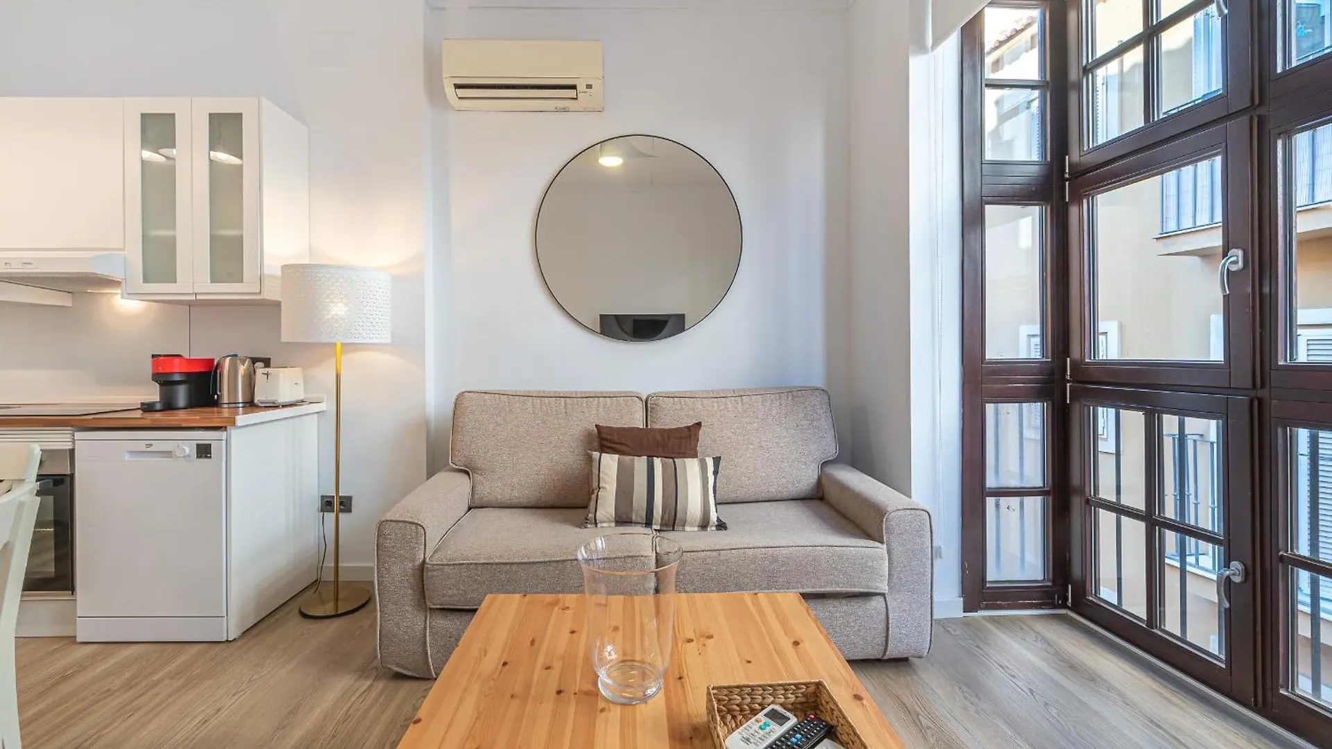 Dona Elvira Carreteria Apartamento Málaga