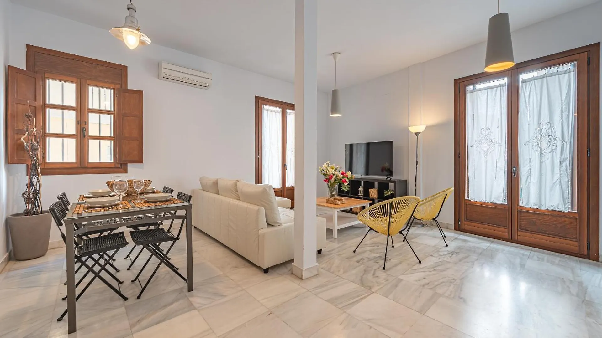 Dona Elvira Carreteria Apartamento Málaga